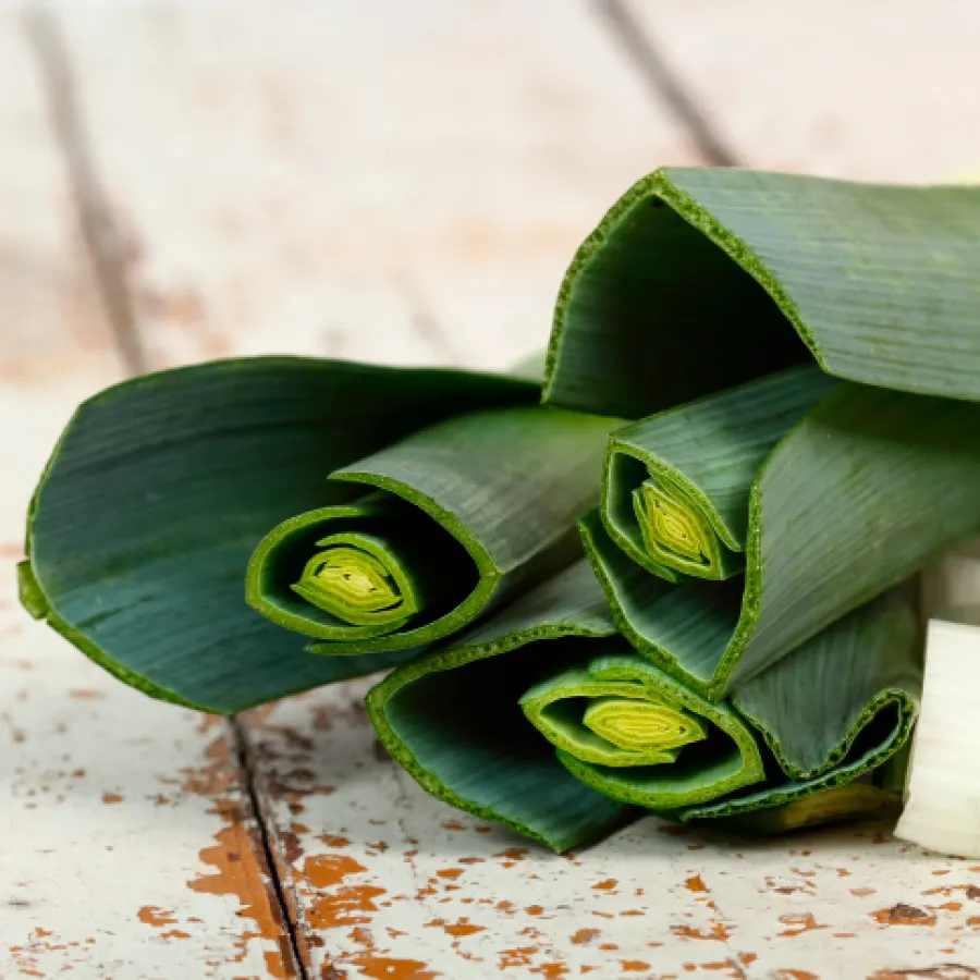 botte de poireaux découpés en rondelles