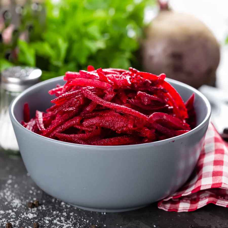 Betteraves cuisinées dans un bol