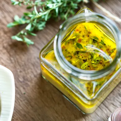 vinaigrette sur une table
