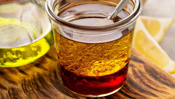 Vinaigrette avec huile et vinaigre