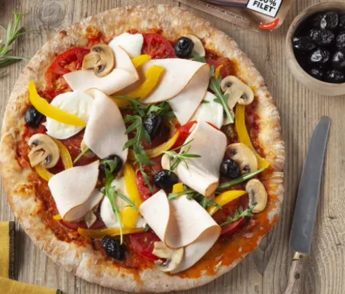 Recette pizza maison au blanc de poulet fumé Fleury Michon