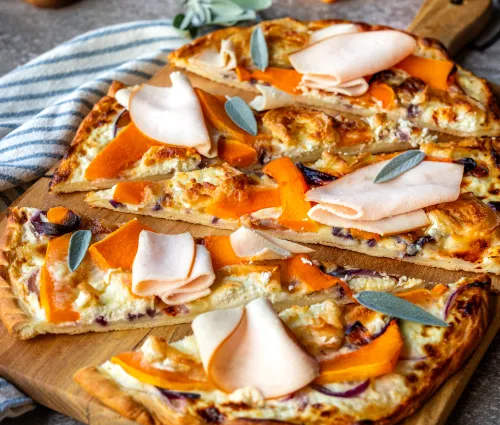 Recette flammenkuche butternut, chèvre et jambon de volaille Fleury Michon