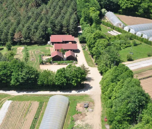 vue aérienne jardin des Puys à Pouzauges 