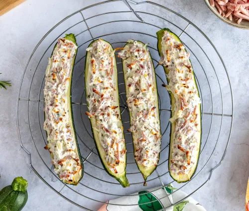 Recette Courgettes farcies allumettes de jambon & ricotta Fleury Michon
