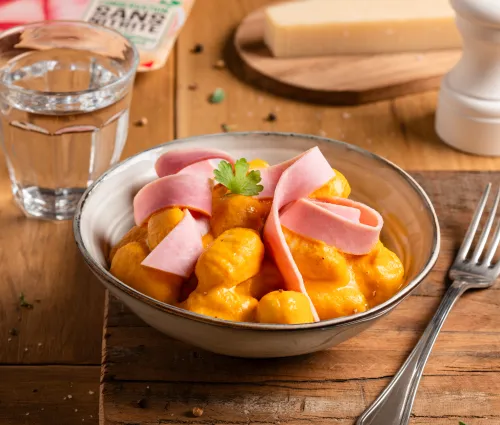 Gnocchi crème de butternut, jambon et parmesan