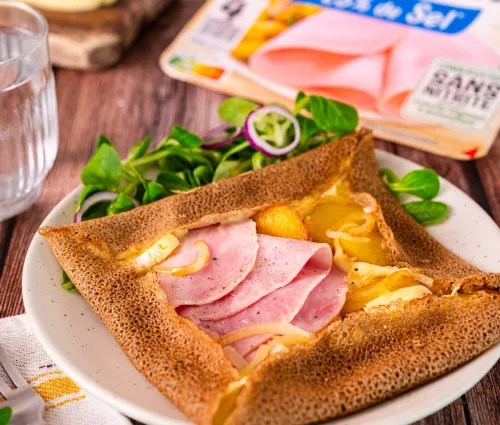galette de sarrasin avec du jambon Fleury Michon avec du roblochon