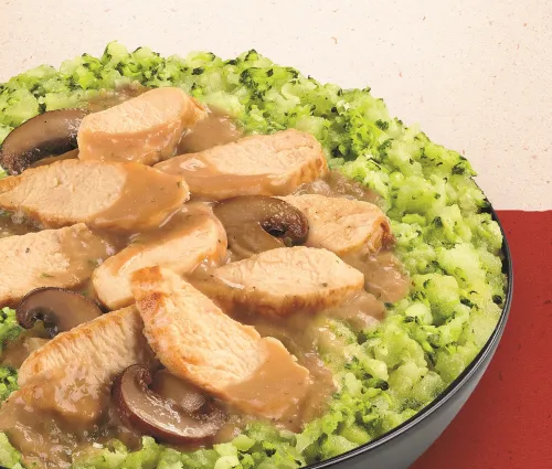 photo d'une assiette de poulet et purée de brocolis fleury michon