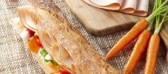 Recette sandwich aux crudités et blanc de poulet doré au four Fleury Michon