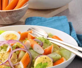 Recette salade de pommes de terre aux bâtonnets de surimi Fleury Michon