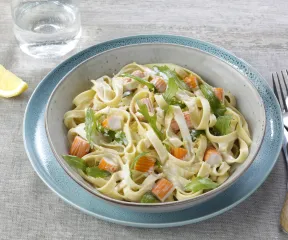 Recette tagliatelles au surimi crème légère au citron et feuilles de roquette Fleury Michon 