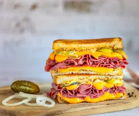 Recette Grilled cheese au pastrami Fleury Michon 